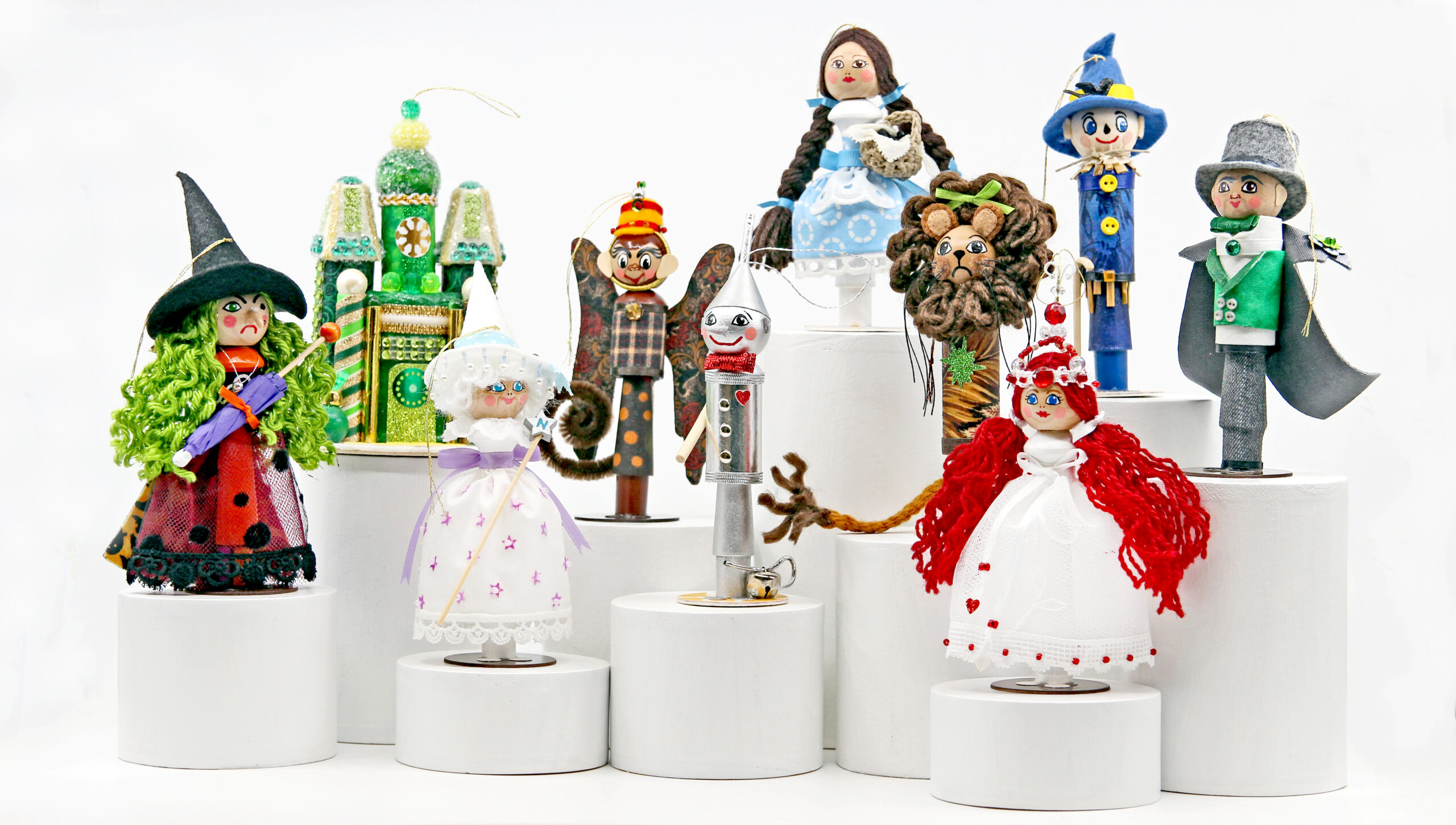 The Wizard of Oz Ornaments Collection
